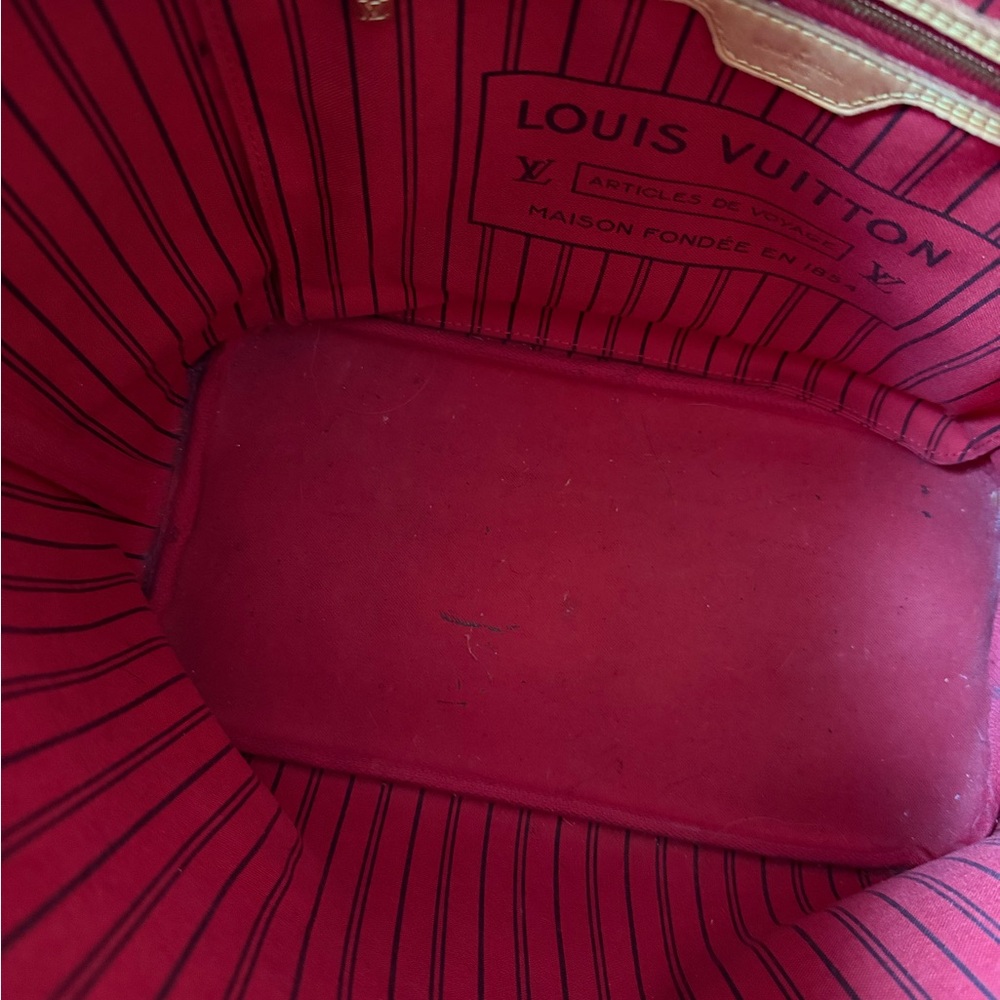 Authentic Louis Vuitton Neverfull MM - Picture 6 of 14